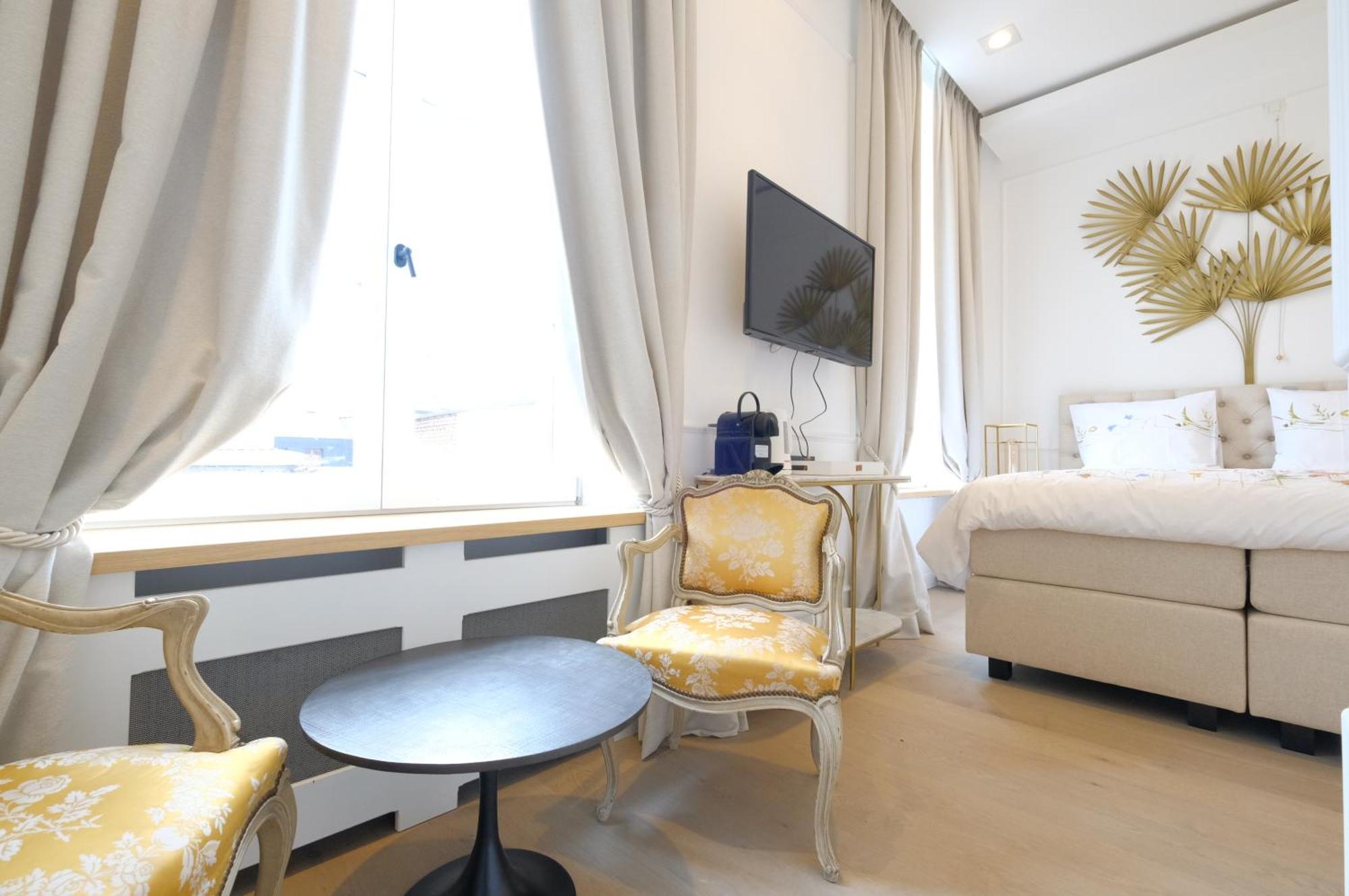 Room Jade - La Maison De La Duchesse De La Valliere - Parking Prive Монс Экстерьер фото
